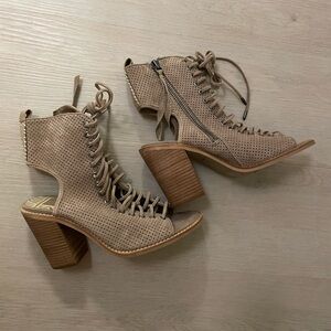 Open toe lace up with block heel and side zip